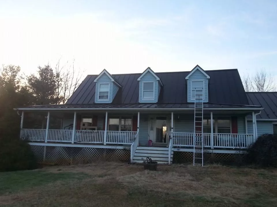 Finished residential roof